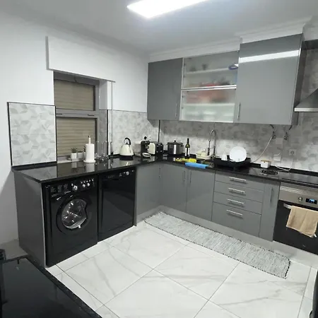 דירה Jolika House